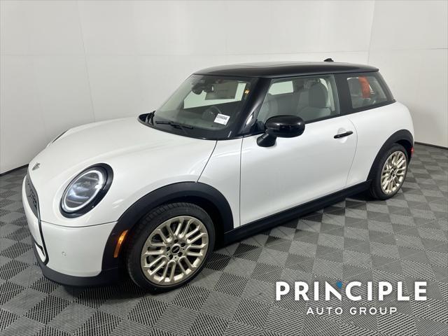 new 2025 MINI Hardtop car, priced at $32,430