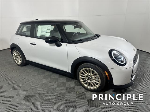 new 2025 MINI Hardtop car, priced at $32,430