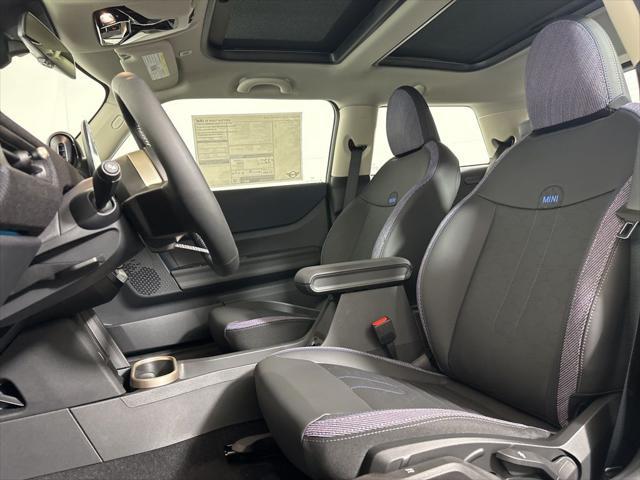 new 2025 MINI Hardtop car, priced at $37,380