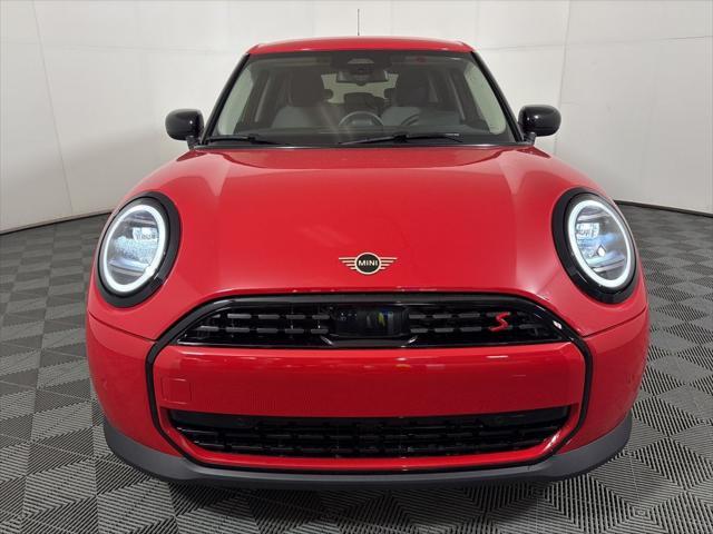 new 2025 MINI Hardtop car, priced at $37,110