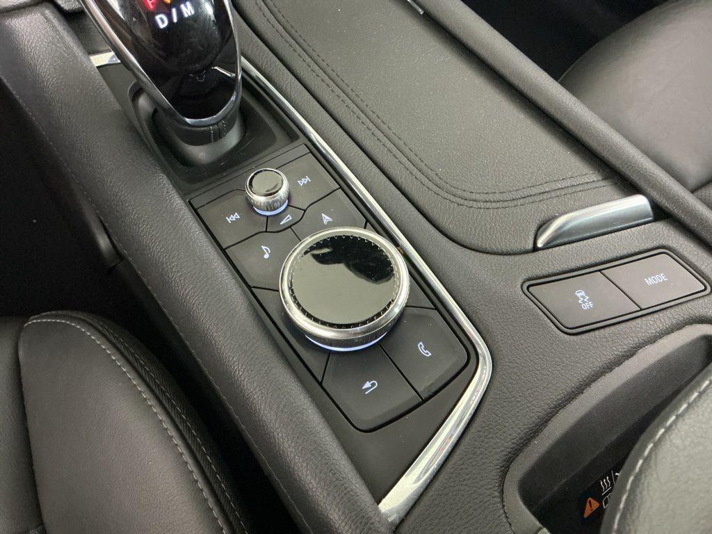 used 2022 Cadillac XT6 car, priced at $32,962