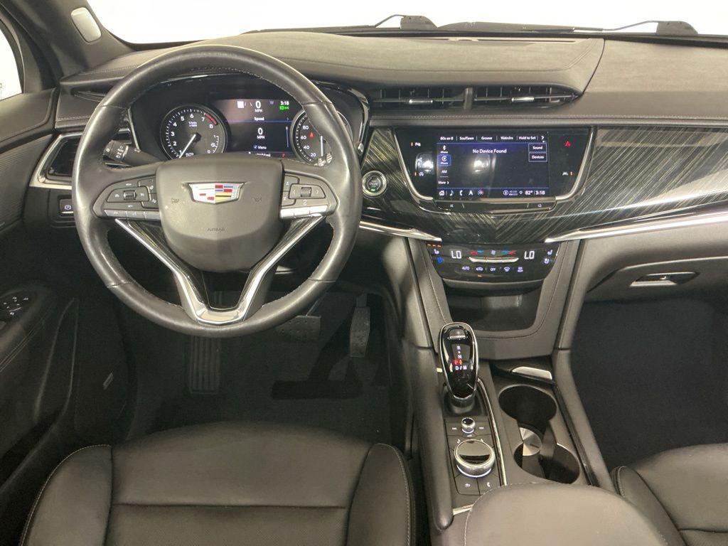 used 2022 Cadillac XT6 car, priced at $32,962
