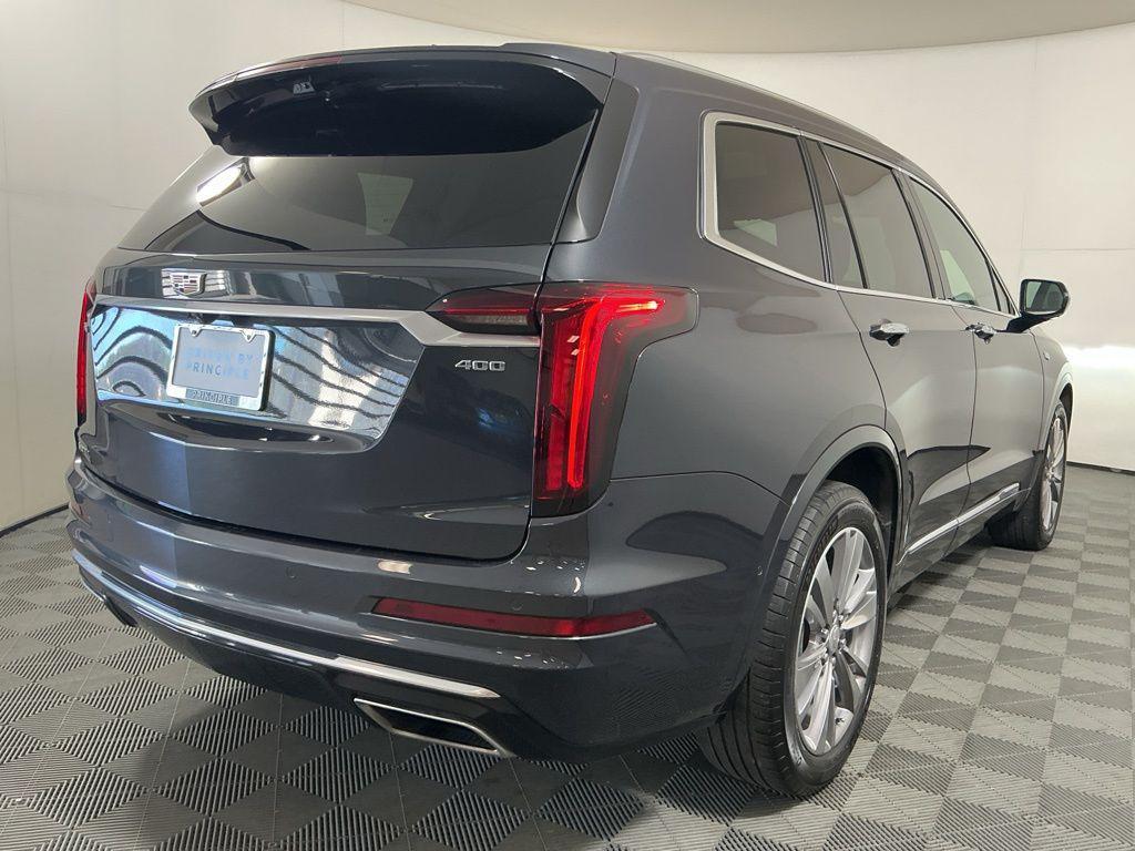 used 2022 Cadillac XT6 car, priced at $32,962