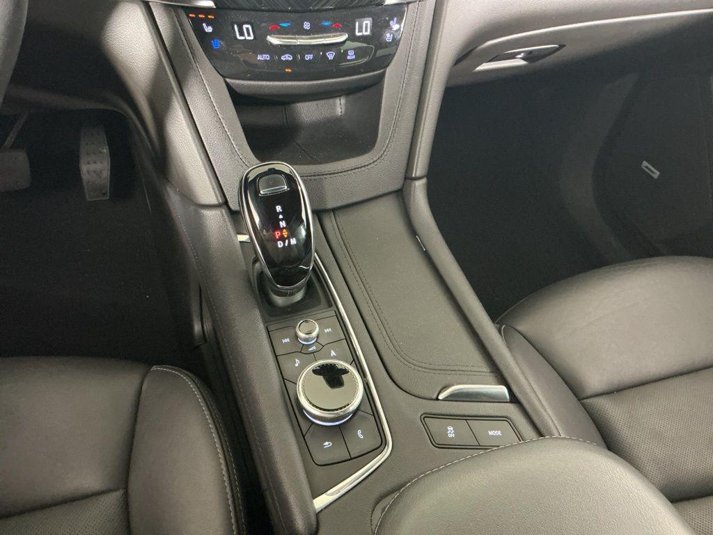 used 2022 Cadillac XT6 car, priced at $32,962