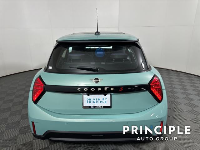 new 2025 MINI Hardtop car, priced at $37,380