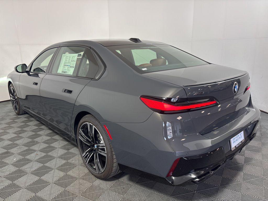 new 2025 BMW 760 car, priced at $135,375