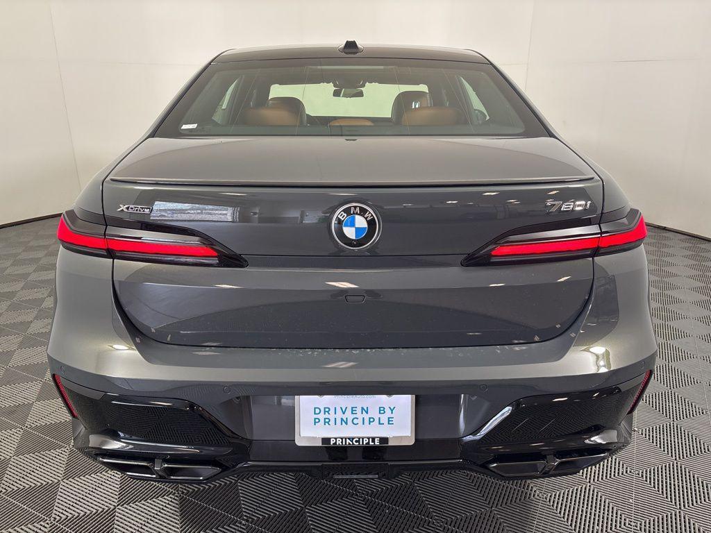 new 2025 BMW 760 car, priced at $135,375