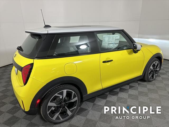 new 2025 MINI Hardtop car, priced at $36,580