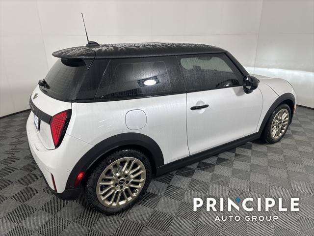 new 2025 MINI Hardtop car, priced at $32,430