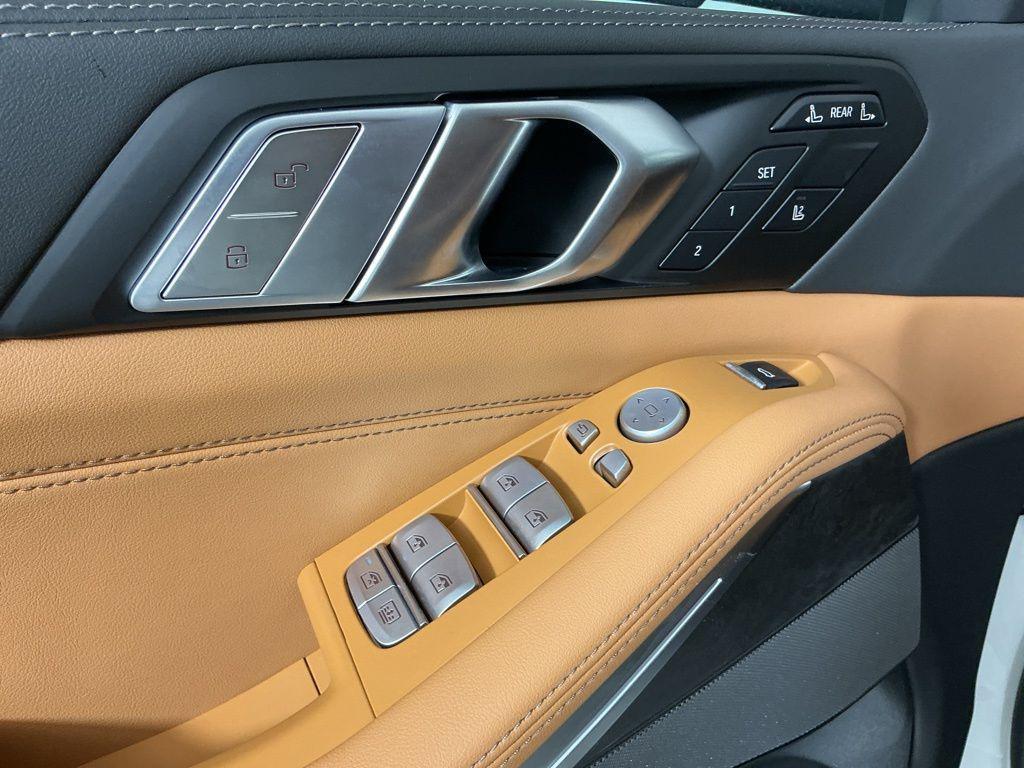 new 2026 BMW X7 car, priced at $94,075