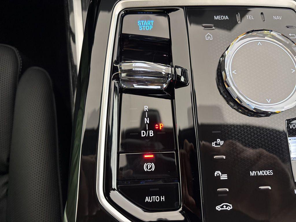 new 2025 BMW i7 car, priced at $132,380