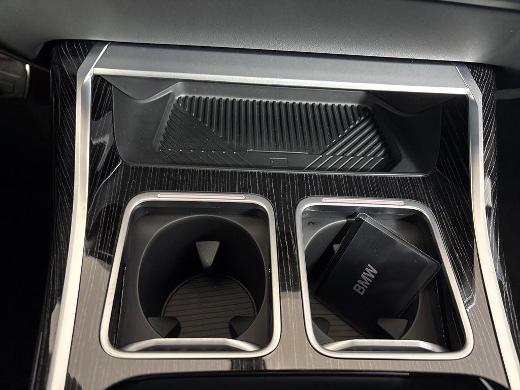 new 2025 BMW i7 car, priced at $132,380