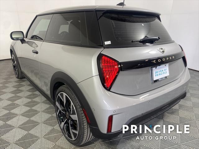 new 2025 MINI Hardtop car, priced at $33,030