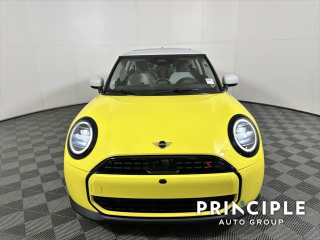 new 2025 MINI Hardtop car, priced at $37,465