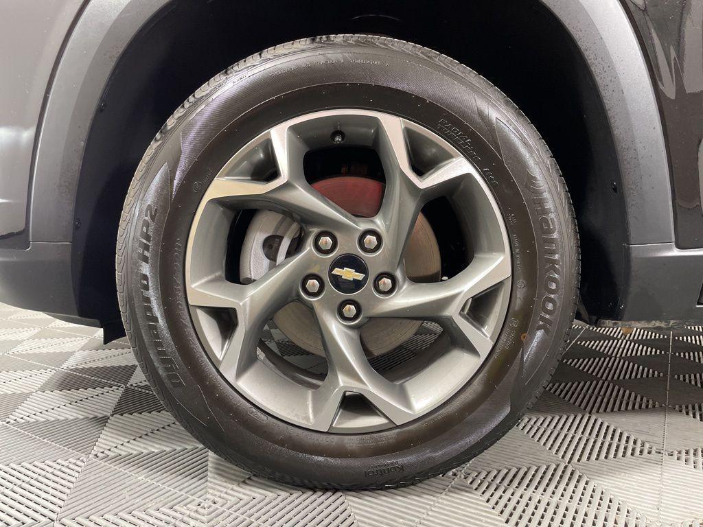 used 2025 Chevrolet Trax car, priced at $20,962