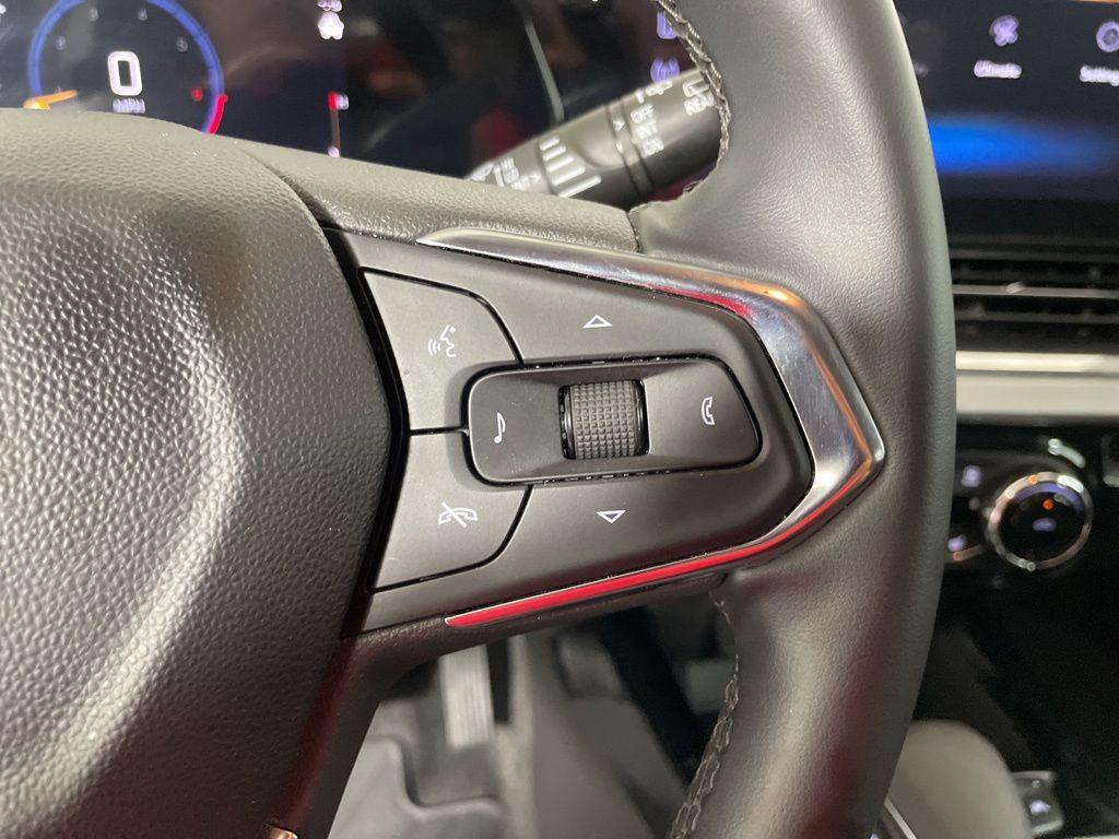 used 2025 Chevrolet Trax car, priced at $20,962