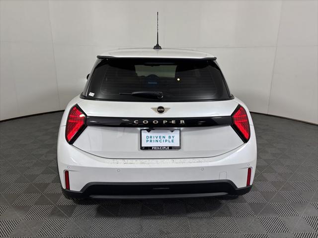 new 2025 MINI Hardtop car, priced at $33,860