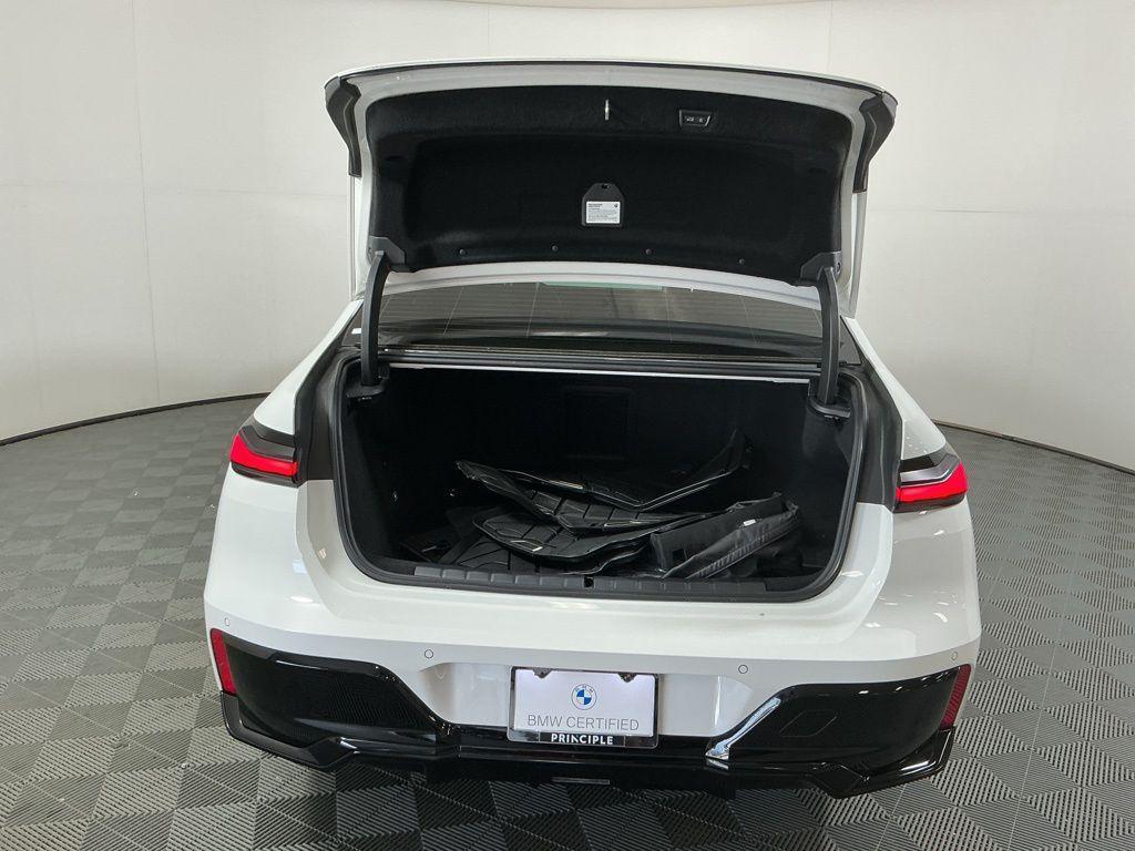 used 2024 BMW i7 car, priced at $83,962