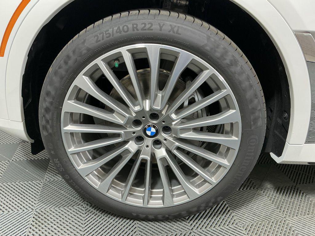 new 2026 BMW X7 car, priced at $99,060