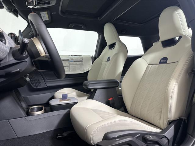 new 2025 MINI Hardtop car, priced at $35,755