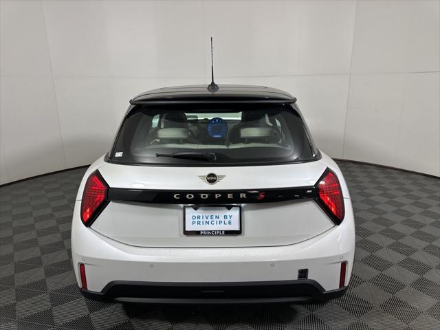 new 2025 MINI Hardtop car, priced at $35,755