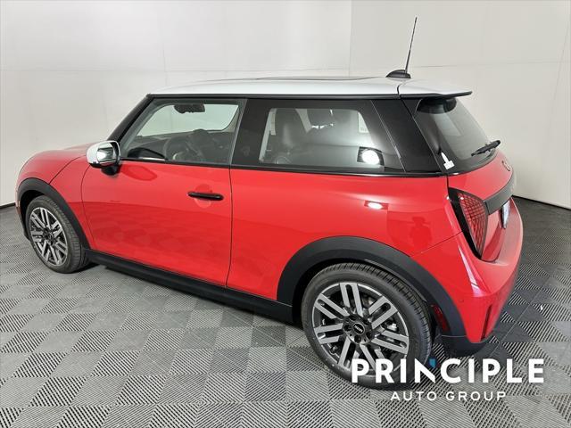 new 2025 MINI Hardtop car, priced at $32,430