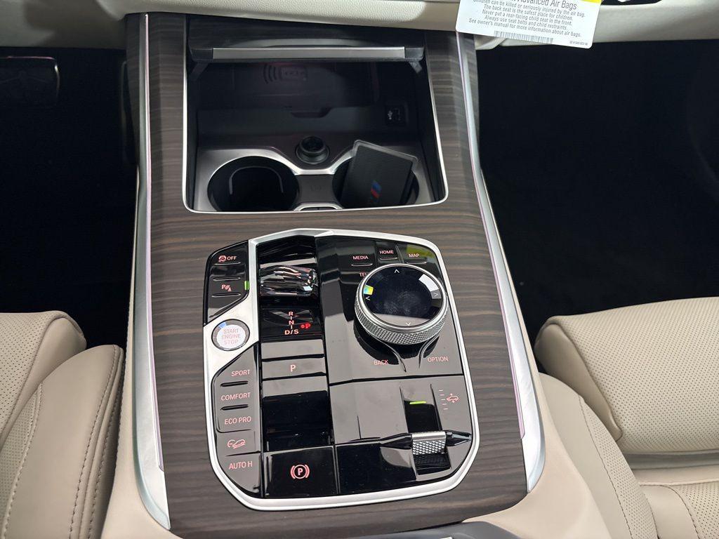 new 2026 BMW X7 car, priced at $125,975