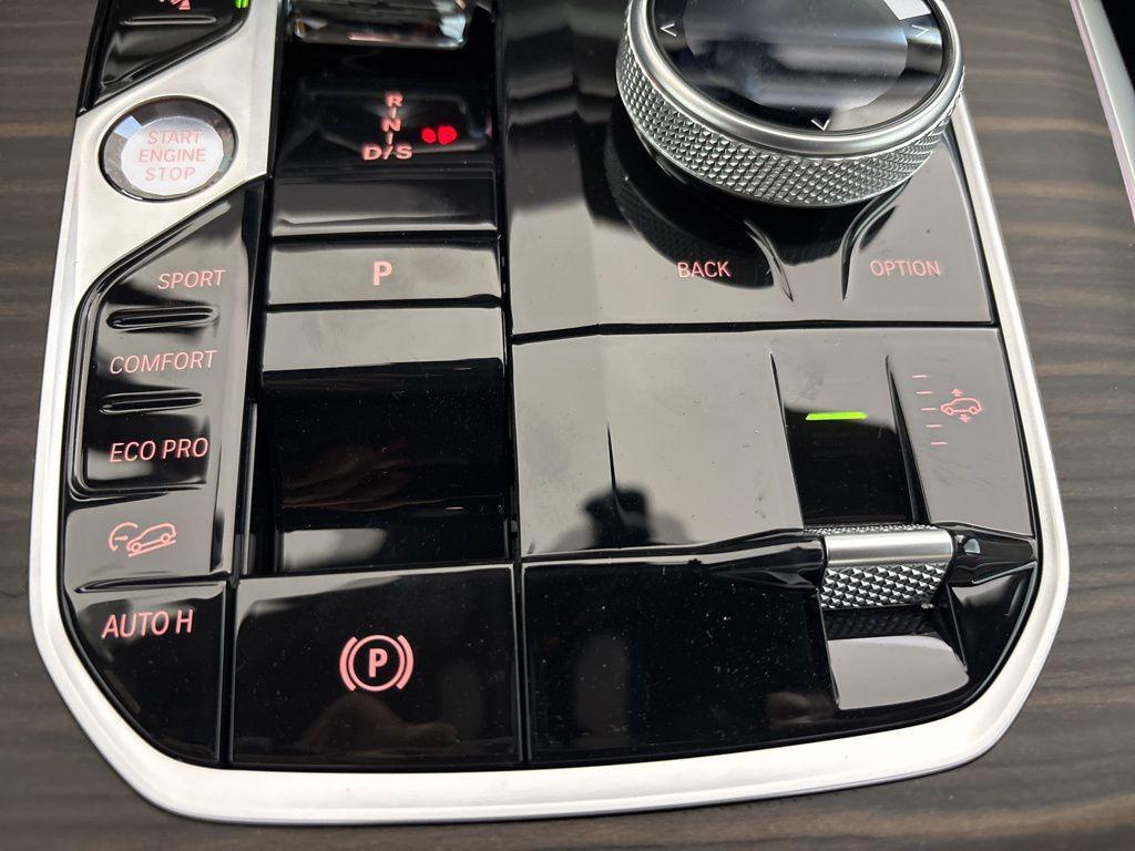 new 2026 BMW X7 car, priced at $125,975
