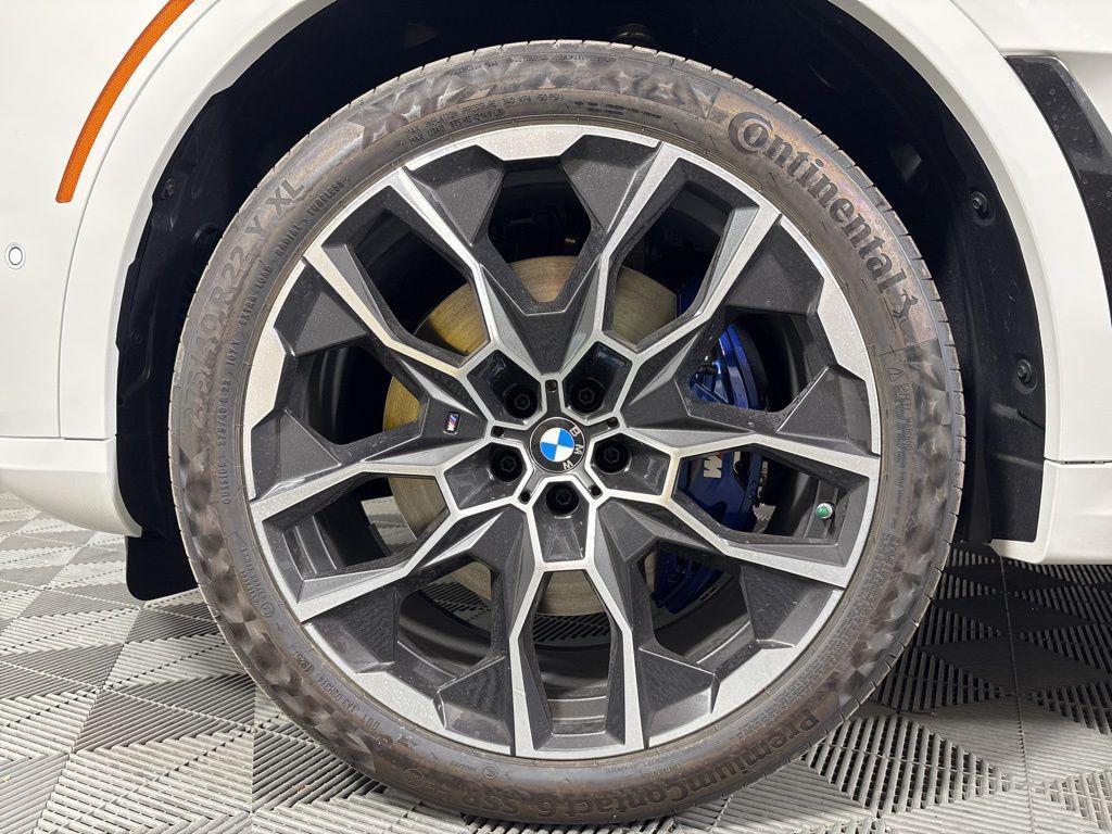 new 2026 BMW X7 car, priced at $125,975
