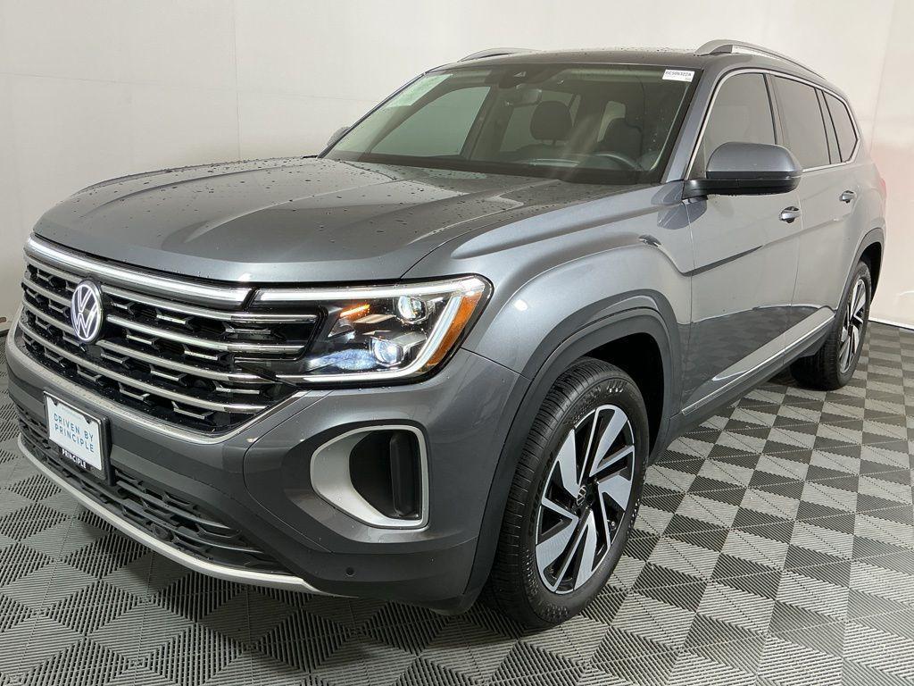 used 2024 Volkswagen Atlas car, priced at $35,262