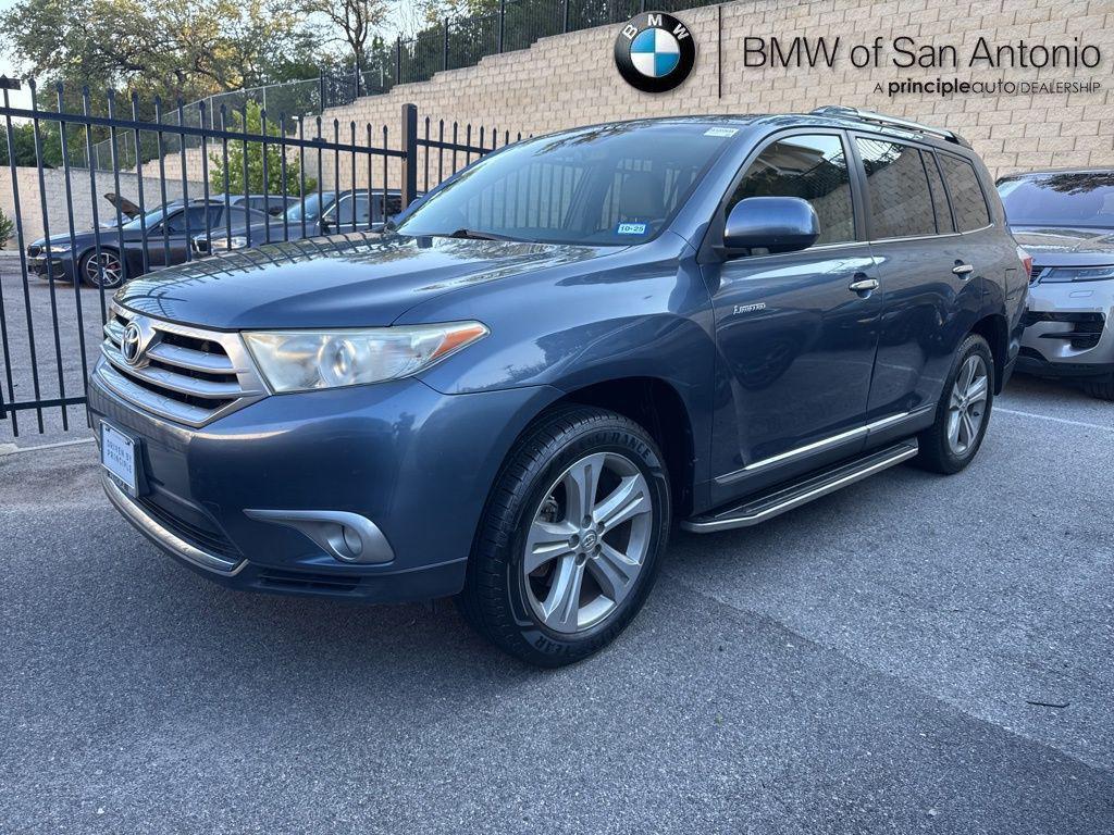 used 2013 Toyota Highlander car, priced at $15,962