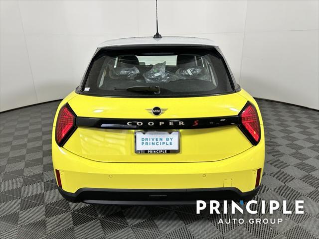 new 2025 MINI Hardtop car, priced at $37,830