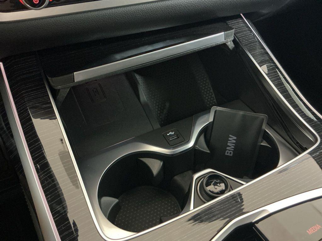new 2026 BMW X7 car, priced at $98,310