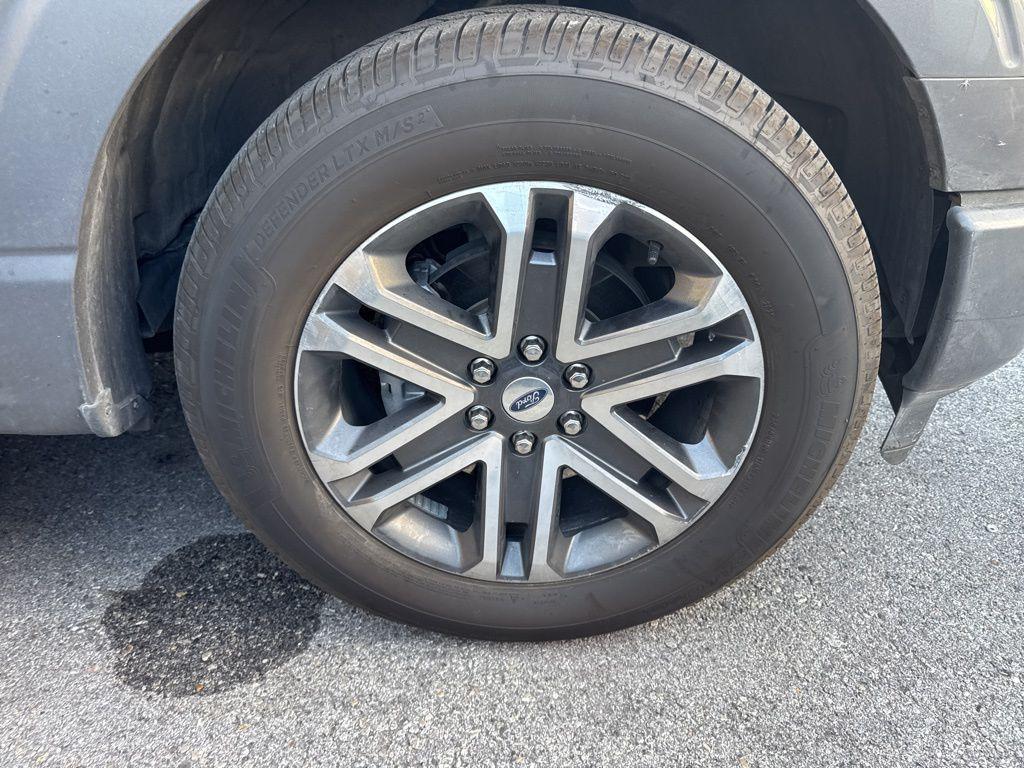 used 2022 Ford F-150 car, priced at $31,262