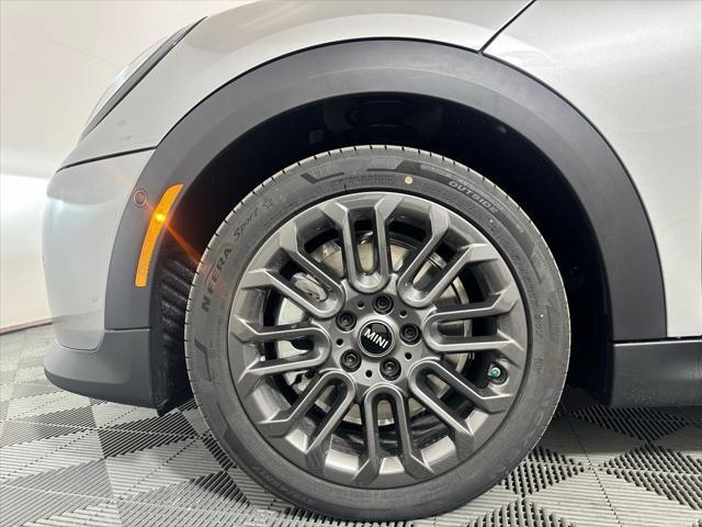 new 2025 MINI Hardtop car, priced at $32,430