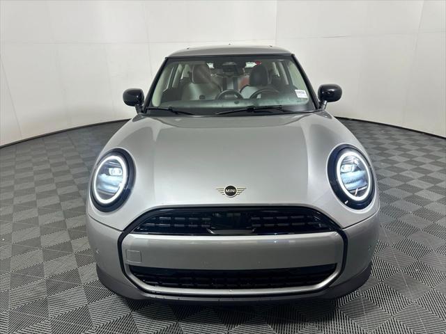 new 2025 MINI Hardtop car, priced at $32,430