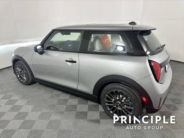 new 2025 MINI Hardtop car, priced at $32,430