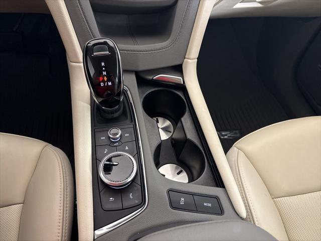 used 2024 Cadillac XT6 car, priced at $47,462