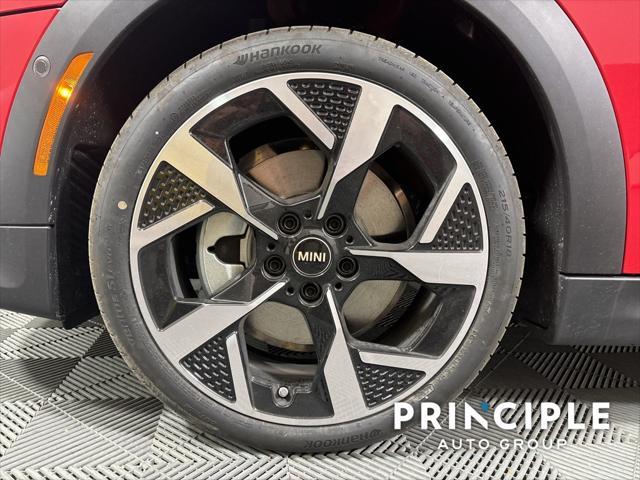 new 2025 MINI Hardtop car, priced at $33,375