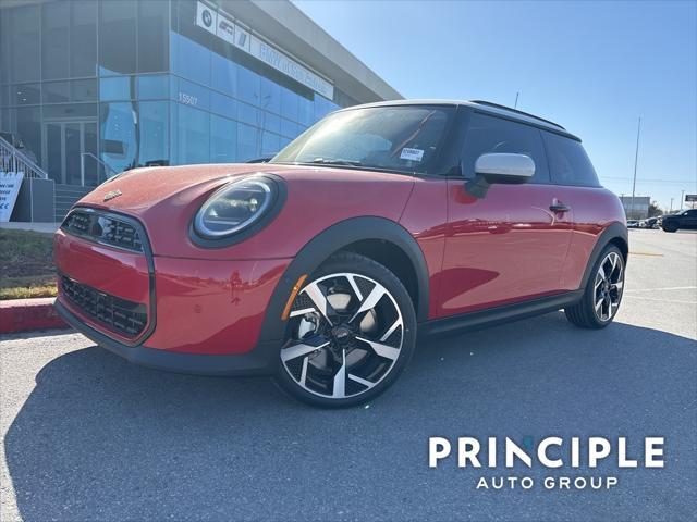 new 2025 MINI Hardtop car, priced at $33,375