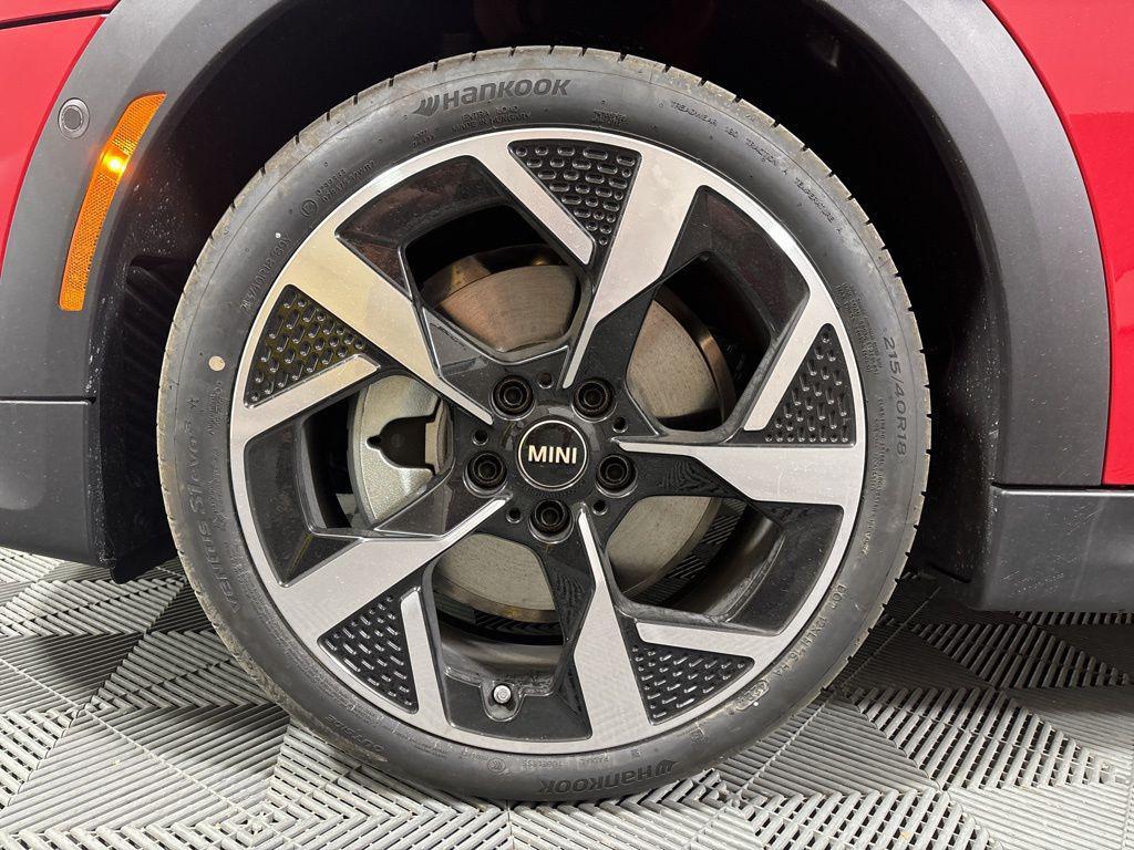 new 2025 MINI Hardtop car, priced at $33,375