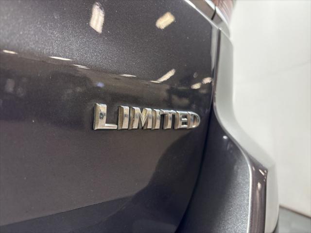 used 2018 Jeep Grand Cherokee car, priced at $15,062