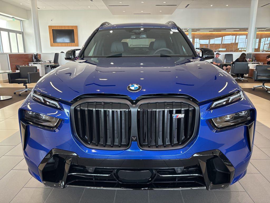 new 2026 BMW X7 car, priced at $124,770