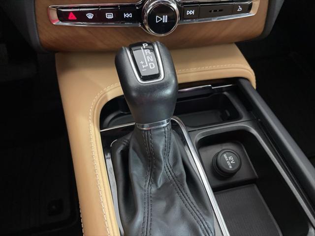 used 2020 Volvo XC90 car, priced at $27,962