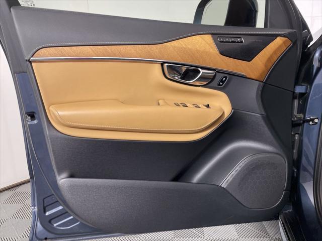 used 2020 Volvo XC90 car, priced at $27,962
