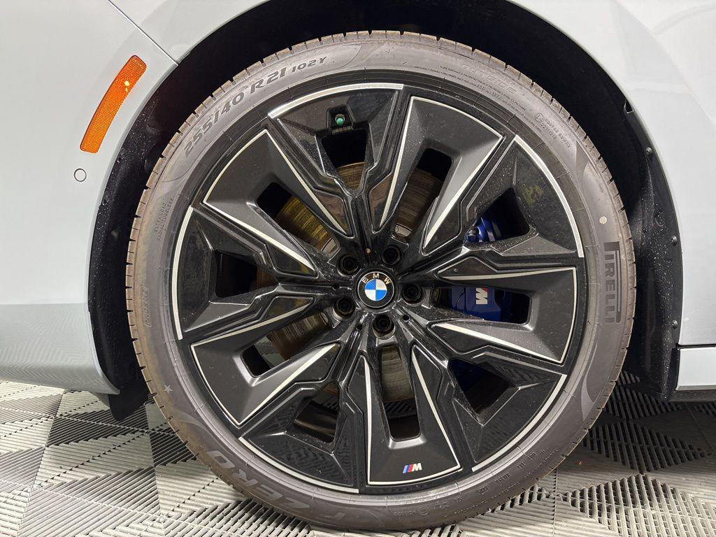 new 2025 BMW 740 car, priced at $105,635