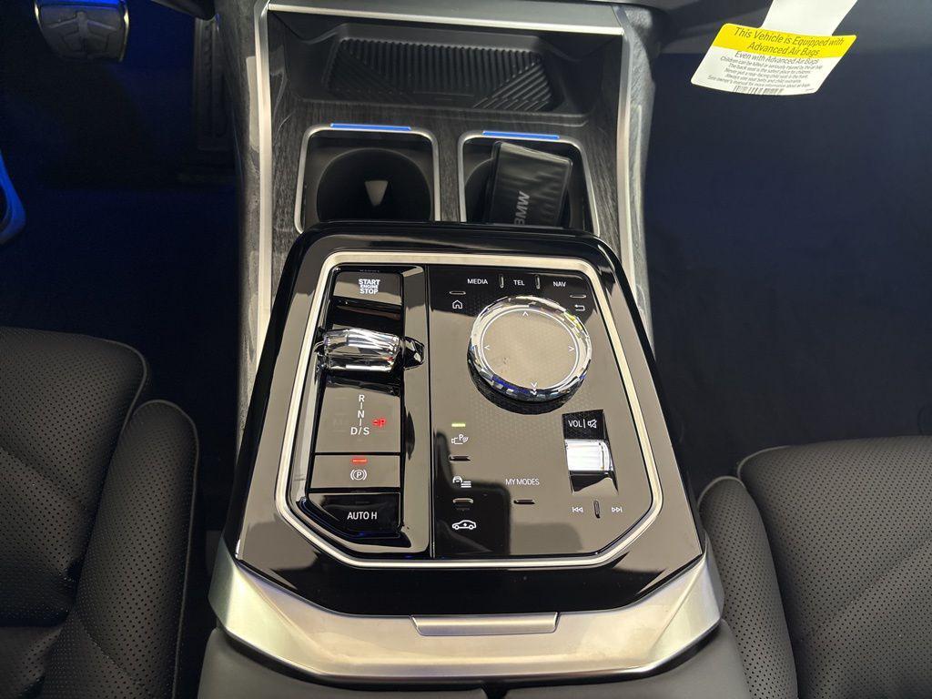 new 2025 BMW 740 car, priced at $105,635
