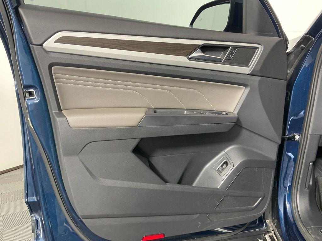 used 2021 Volkswagen Atlas car, priced at $18,262