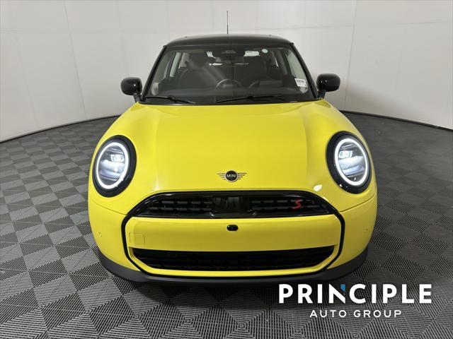 new 2025 MINI Hardtop car, priced at $37,605