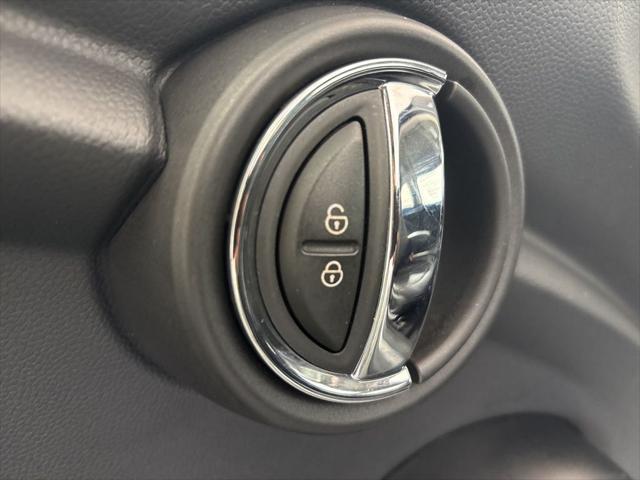 used 2021 MINI Hardtop car, priced at $17,562